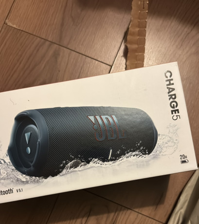 speaker-jbl-big-0